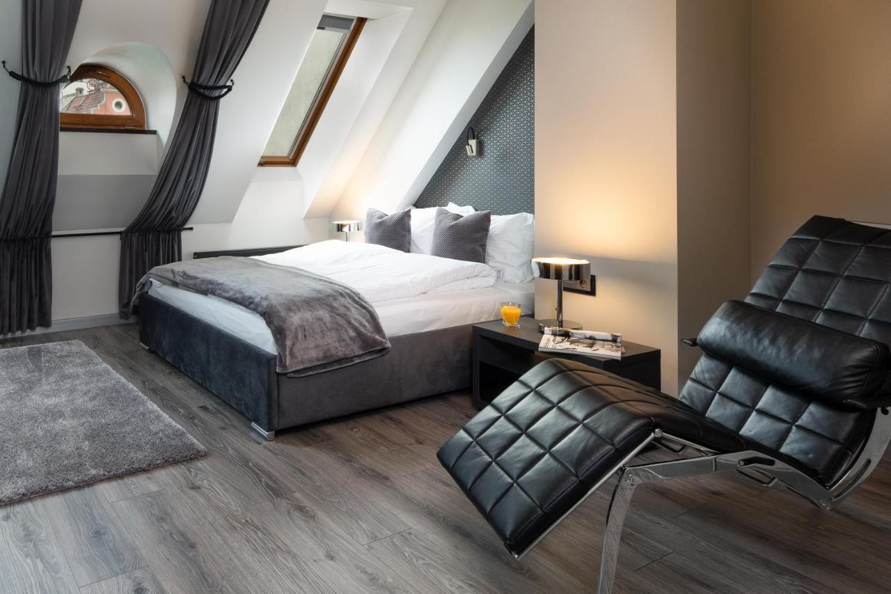 Aparthotel New Lux Wroclaw Exterior photo