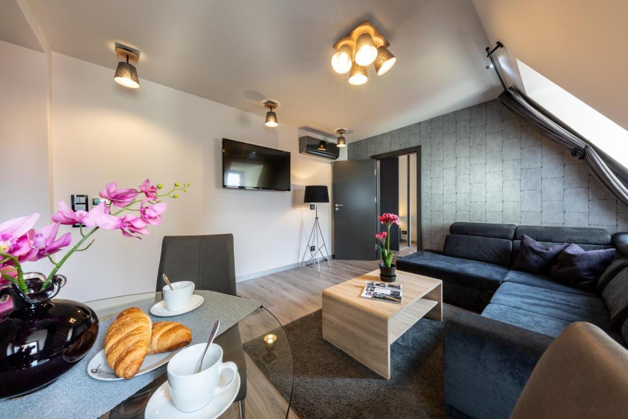 Aparthotel New Lux Wroclaw Exterior photo