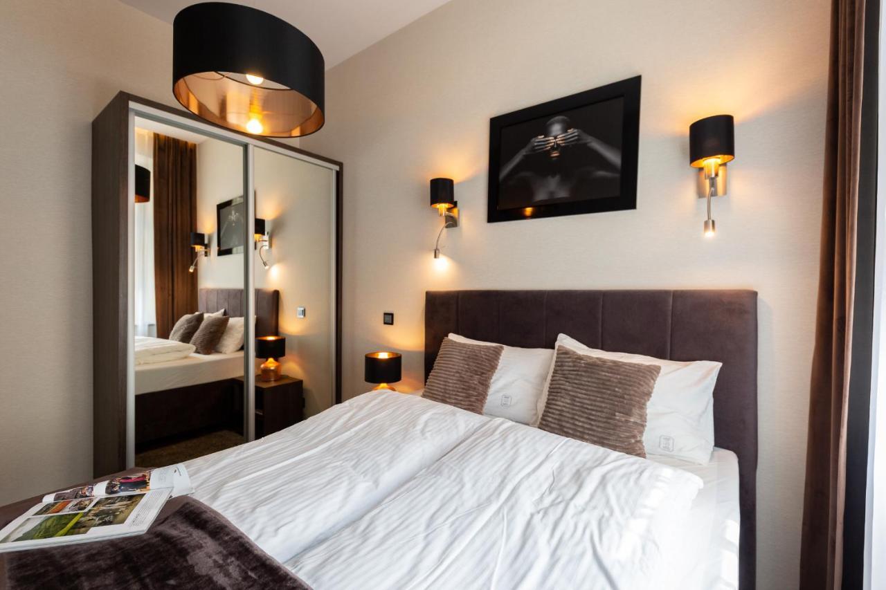 Aparthotel New Lux Wroclaw Exterior photo