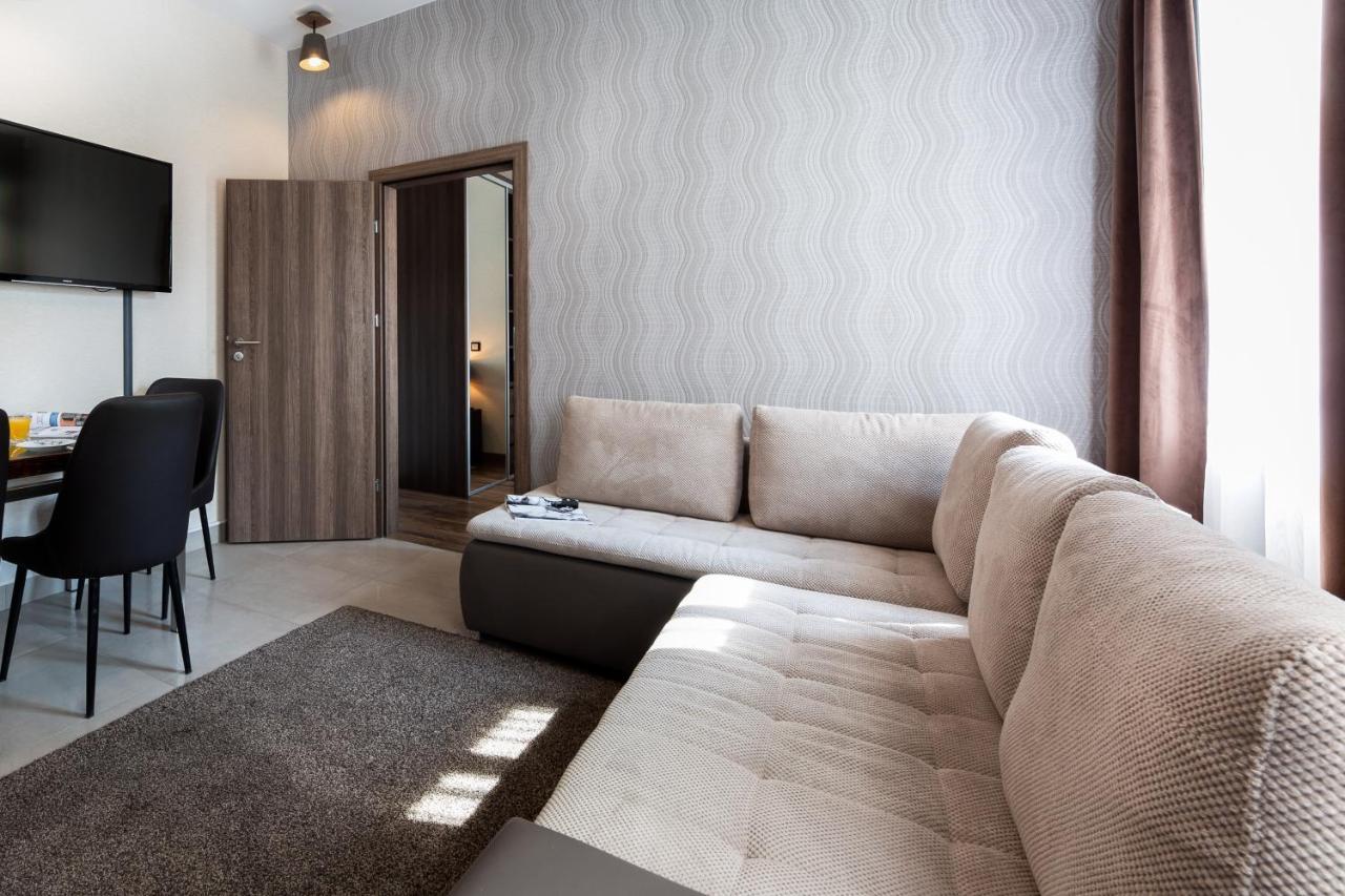 Aparthotel New Lux Wroclaw Exterior photo