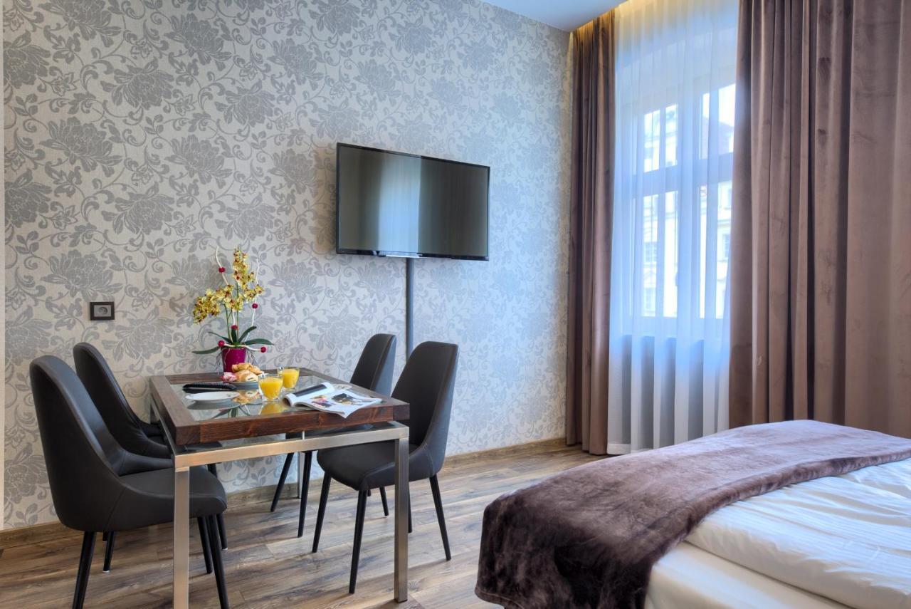 Aparthotel New Lux Wroclaw Exterior photo